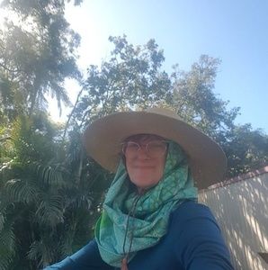 Meet your Posher, Maria